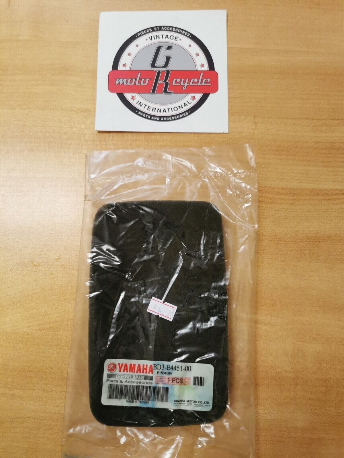 NOS YAMAHA AIR FILTER BD3-E4451-00-00 Y39