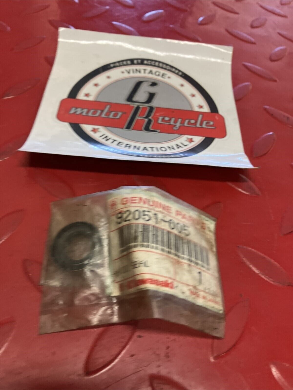 NOS KAWASAKI OIL SEAL 92051-005 K12