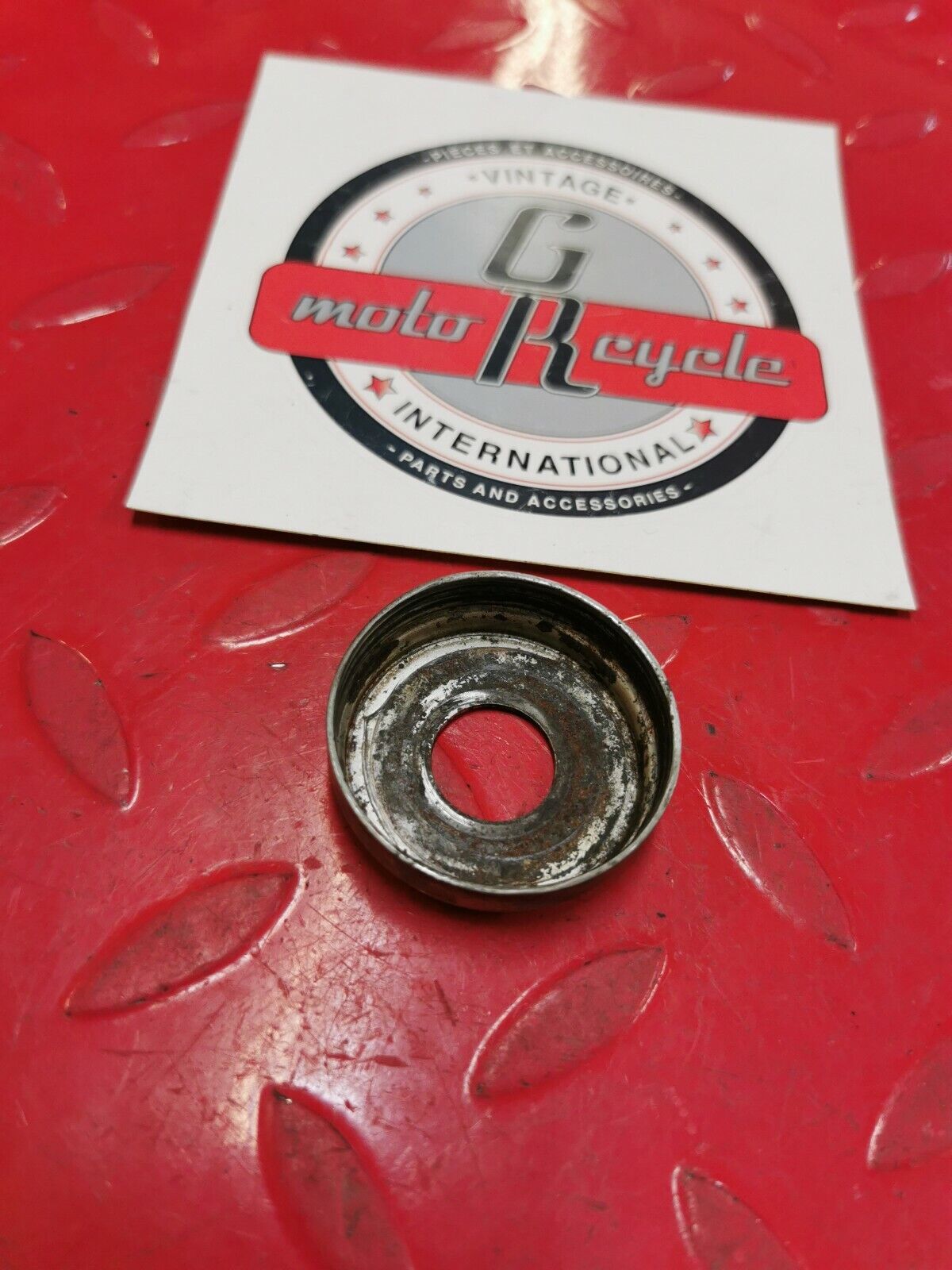 Yamaha YZ490 1983 swingarm dust cap seal thrust cover