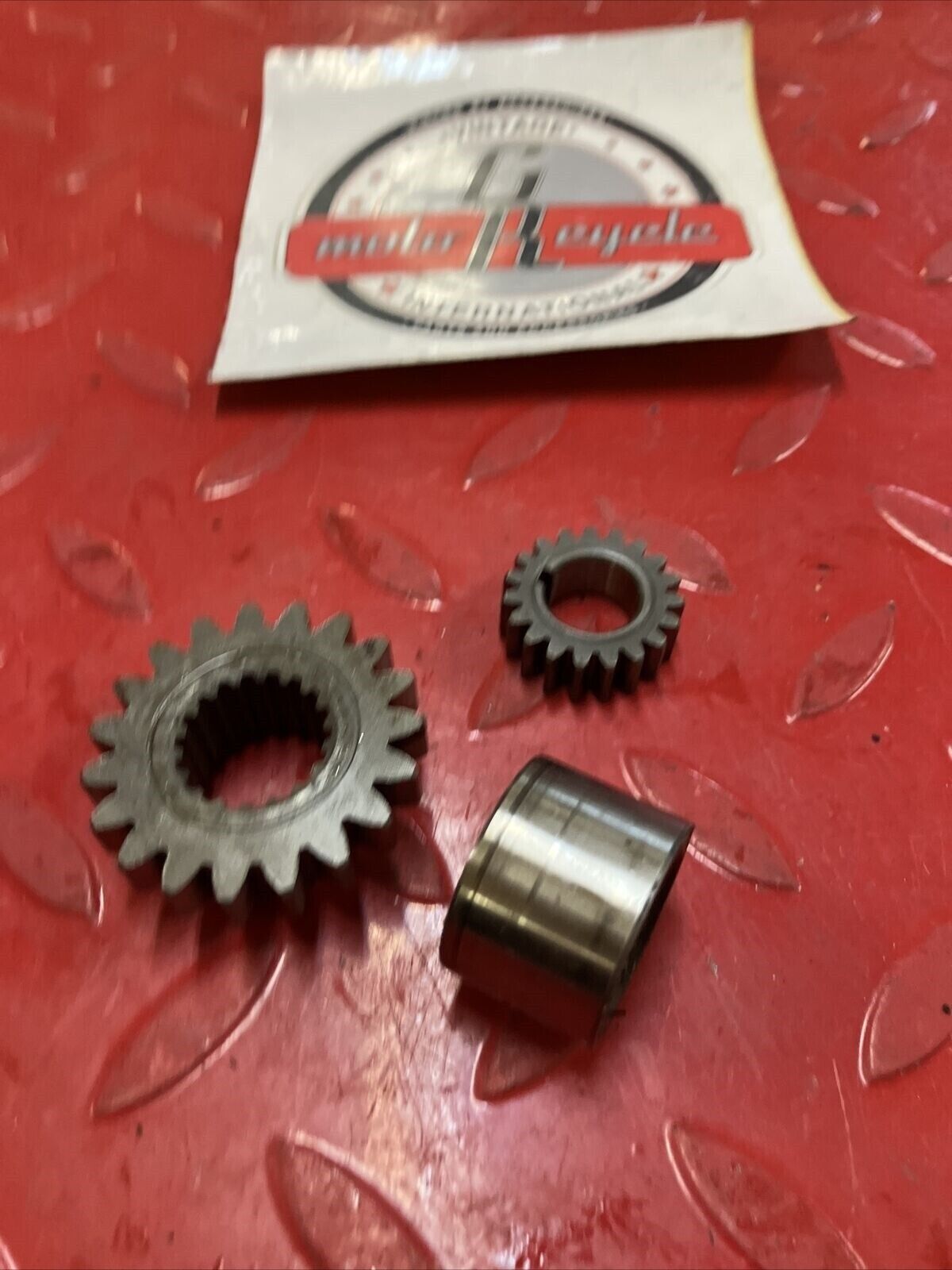 Suzuki RM125 1985 water pump waterpump crankshaft primary drive gear 2