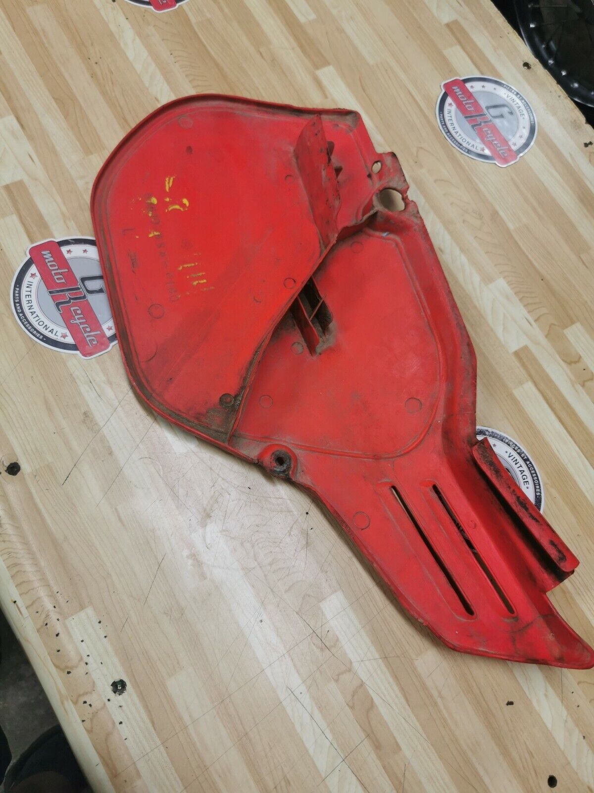 Honda CR125R 1986 left side cover panel number plate G