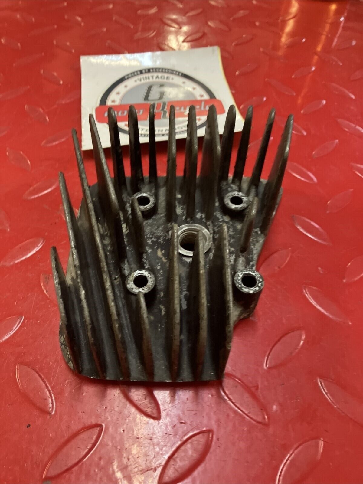 Yamaha GT80 1976 cylinder jug barrel head cover