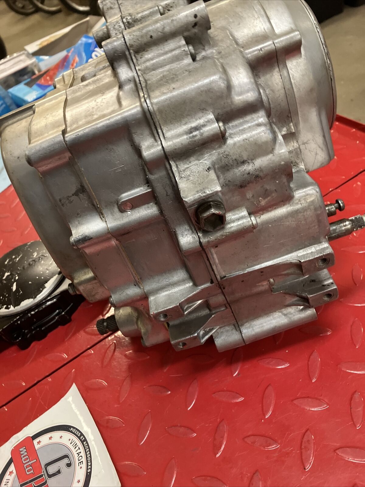 Honda CL100 engine mottor bottom end crankcase crankshaft transmission
