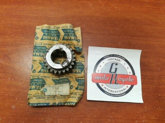 NOS Yamaha 1977 - 1981 XS650 4TH WHEEL GEAR 256-17241-02-00 Y141