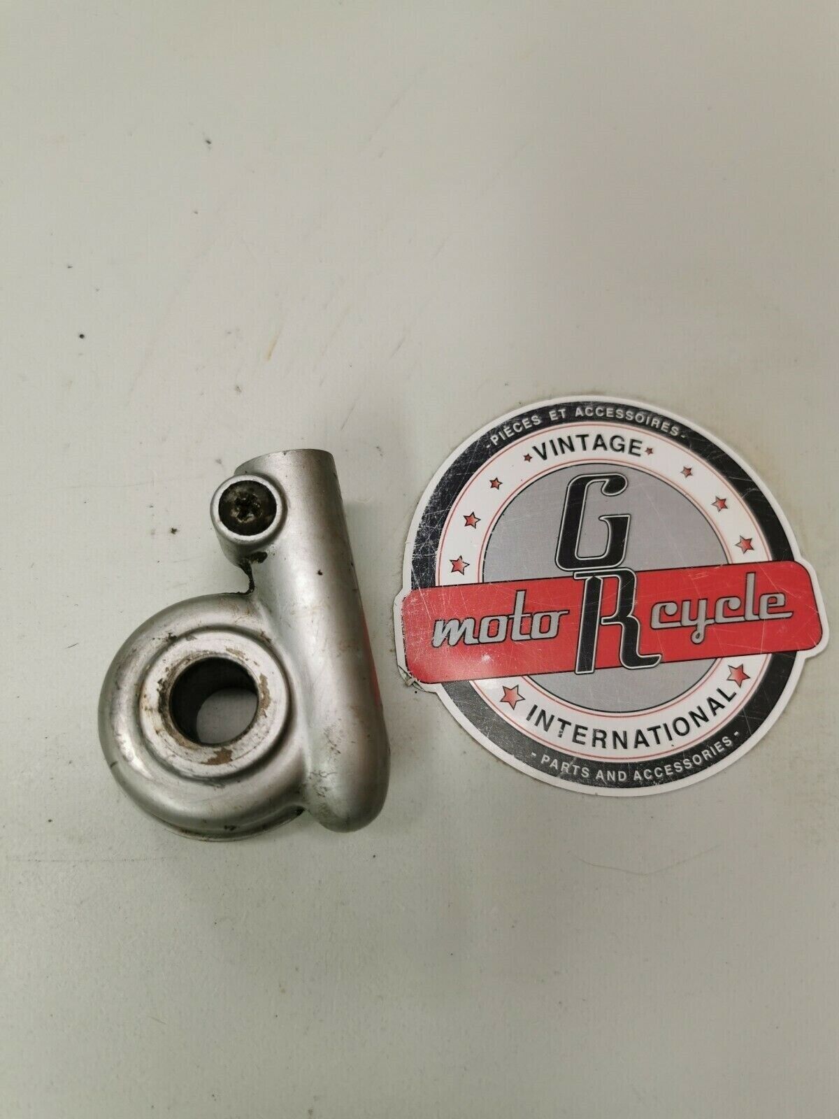 Honda CB750F 1978 speedometer speedo meter gear box housing 1977