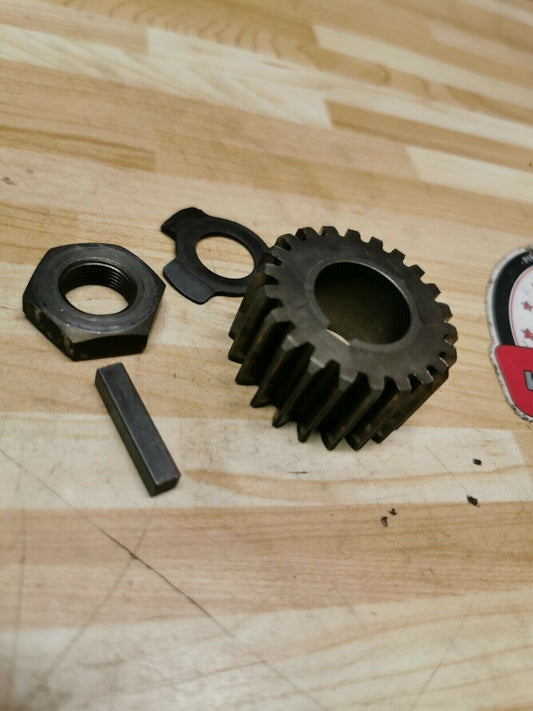 Yamaha TT225 1986 crankshaft primary drive gear 22T 1987