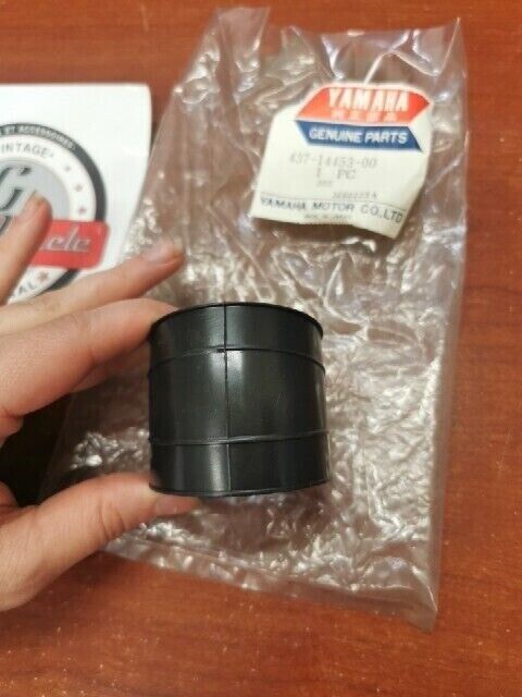 NEW NOS Yamaha DT100 DT175 DT1C AIR CLEANER JOINT 437-14453-00-00 Y153