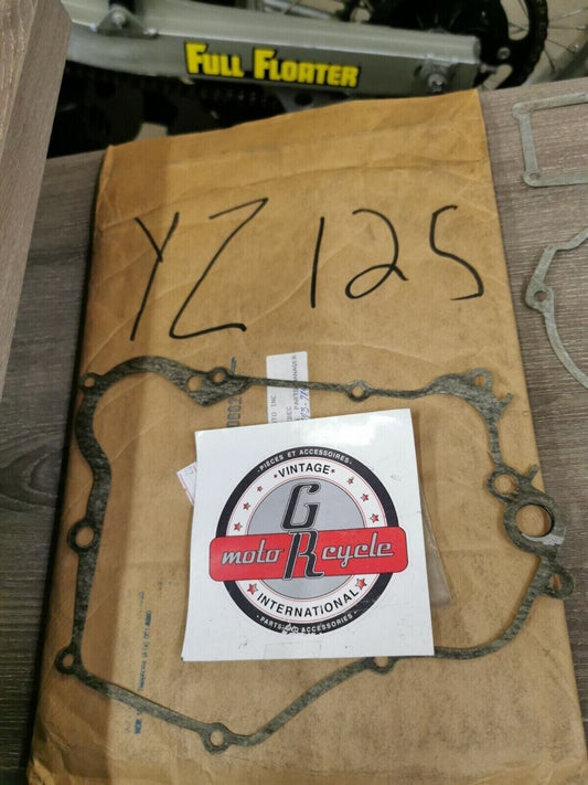 NOS YAMAHA YZ125 INCOMPLETE GASKET KIT SET J47