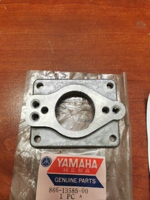 NOS Yamaha 1974 GP433F CARBURETOR JOINT 866-13585-00-00 Y125