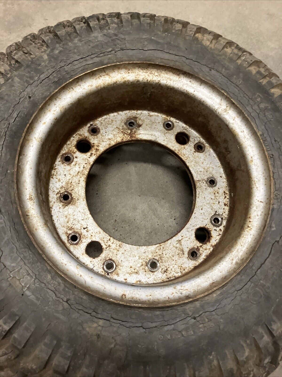 Suzuki RV90 1975 Front rear wheel rim tire 2