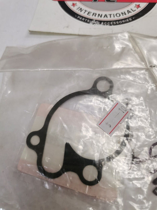 NOS SUZUKI RM125 1992 - 2000 WATER PUMP GASKET  17431-43D00 S26
