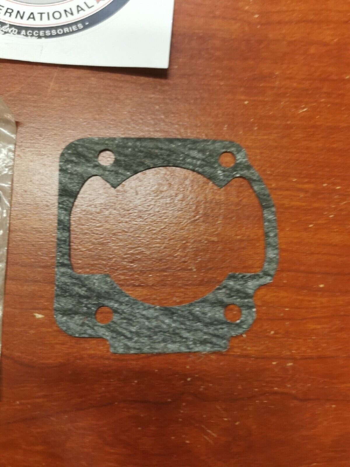 NOS Yamaha 1972 LS2 1975 76 RD125 TA125 CYLINDER BASE GASKET 396-11351-00-00 Y75