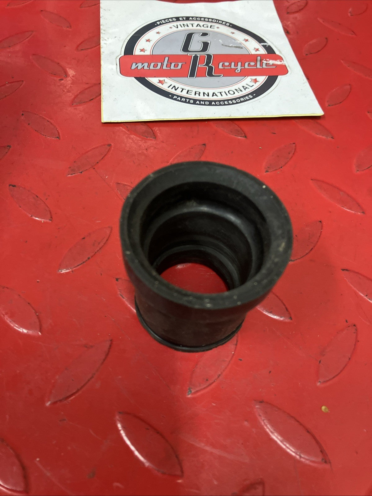 Honda CR250R 1985 Silencer mid pipe muffler rubber mount