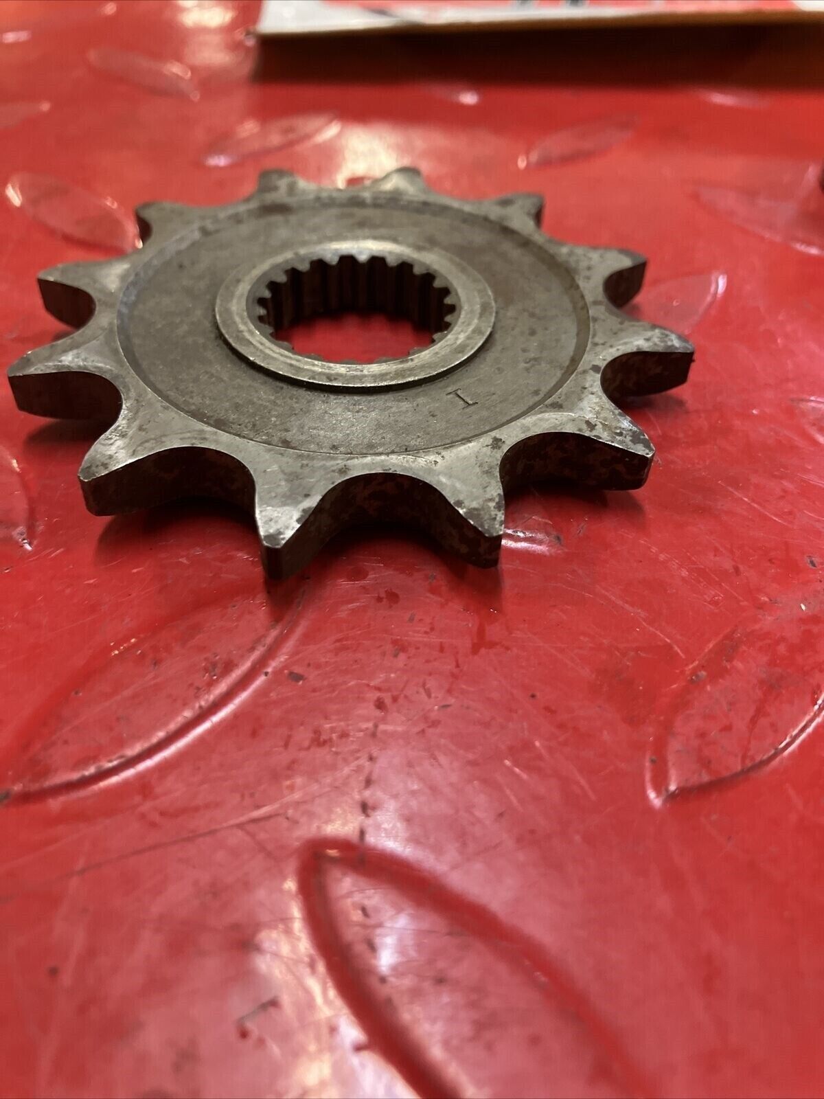 Suzuki RM125 1985 Front sprocket 12T 1984