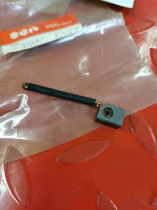 NOS SUZUKI BRUSH 31131-97130 S12