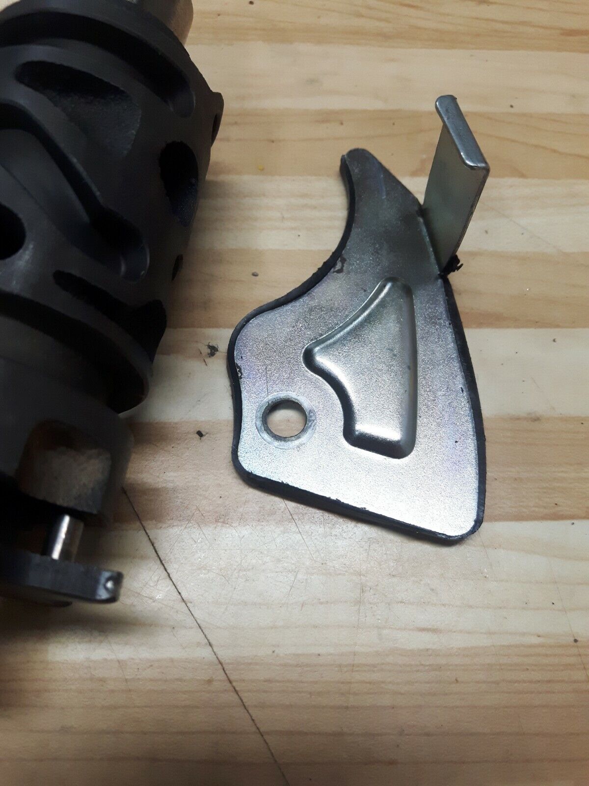 Honda XR200R 1984 transmission gearshift gear shift drum cam arm stopper
