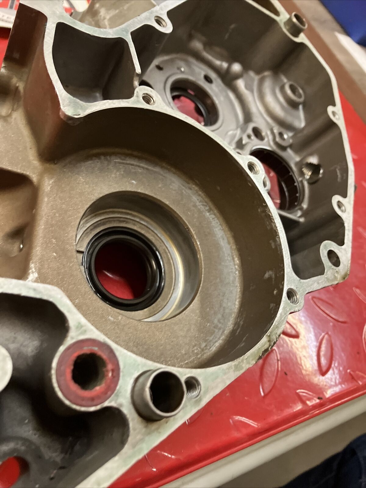 Suzuki RM125 1985 right crankcase crank case