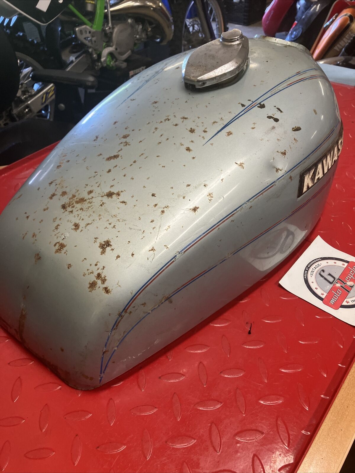Kawasaki KZ650 C KZ650 Custom 1979 fuel tank gas petrol reservoir 1978 1977 2