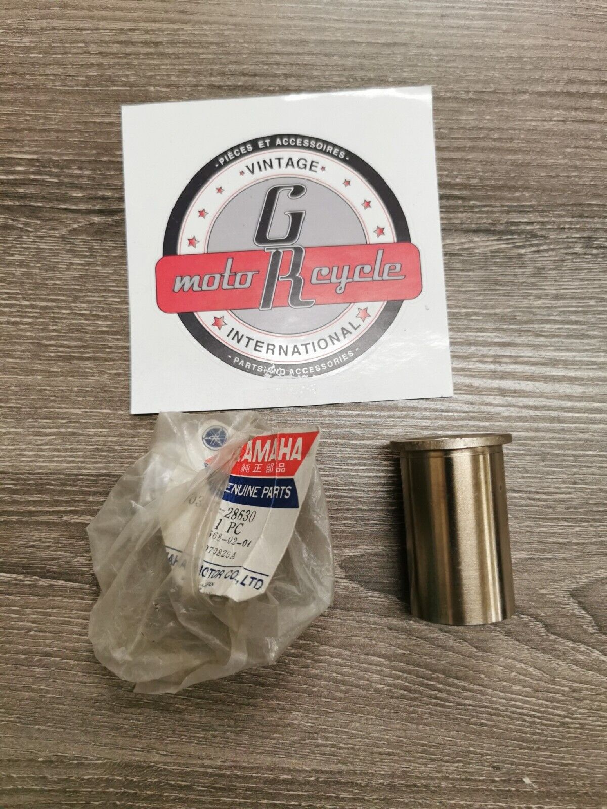 NOS YAMAHA COLLAR 90387-28630-00 SUPERSEDED BY 90387-28721-00 Y51