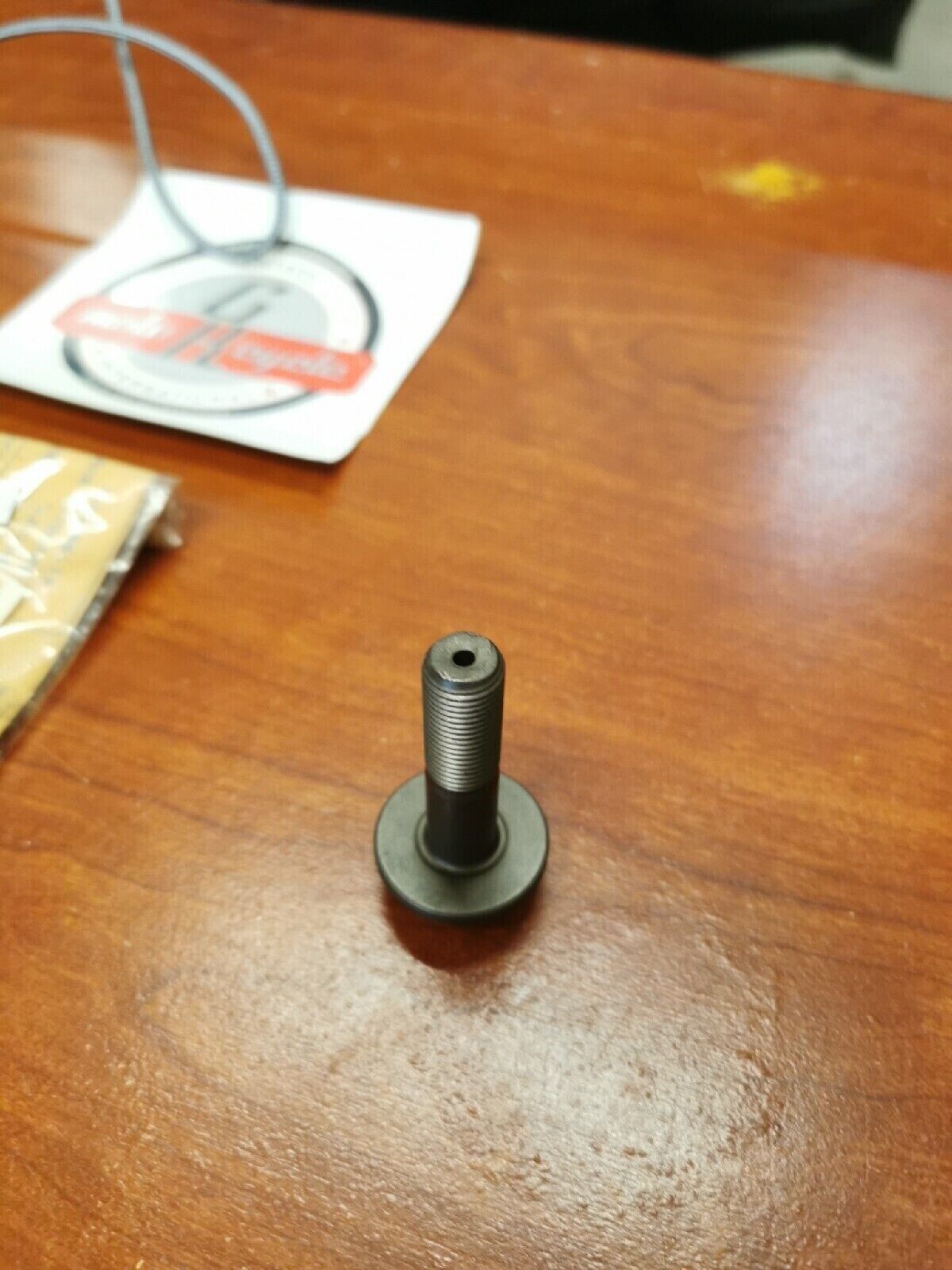 NOS Yamaha VMX1200 VMX12 XVZ13 FLANGE BOLT 90105-12374-00 Y71