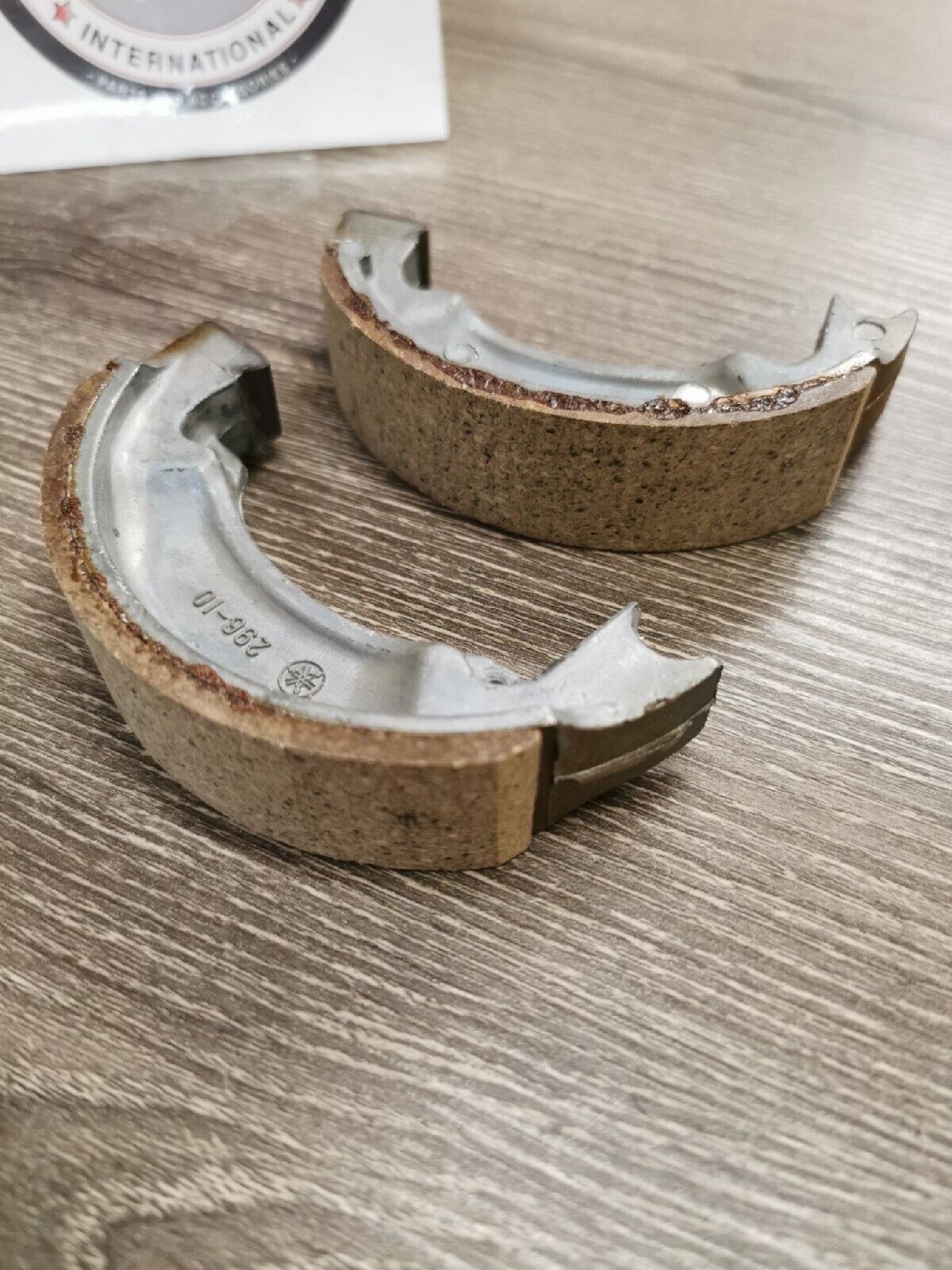 NOS YAMAHA DT100 LT2 MX125 YZ125  Front Brake Shoe Set  326-25330-10-00  Y53