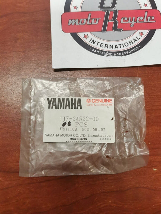 NOS Yamaha SR500 XS1100 XS360 XS400 XS750 FUEL TANK GASKET 1J7-24522-00-00 Y77