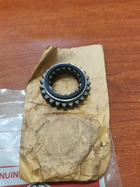 NOS Yamaha TX650 XS2 XS650 GEAR 447-15516-00-00 Y163