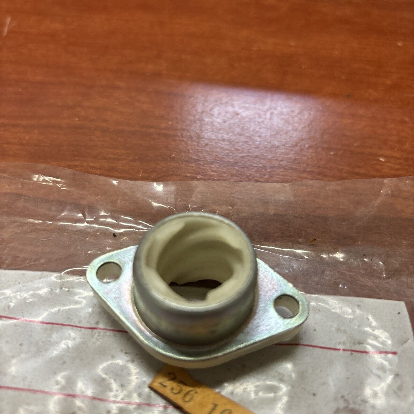 NOS Yamaha RD250 RD350 PUSH SCREW HOUSING 256-16396-01 SUB 371-16396-00-00 Y173