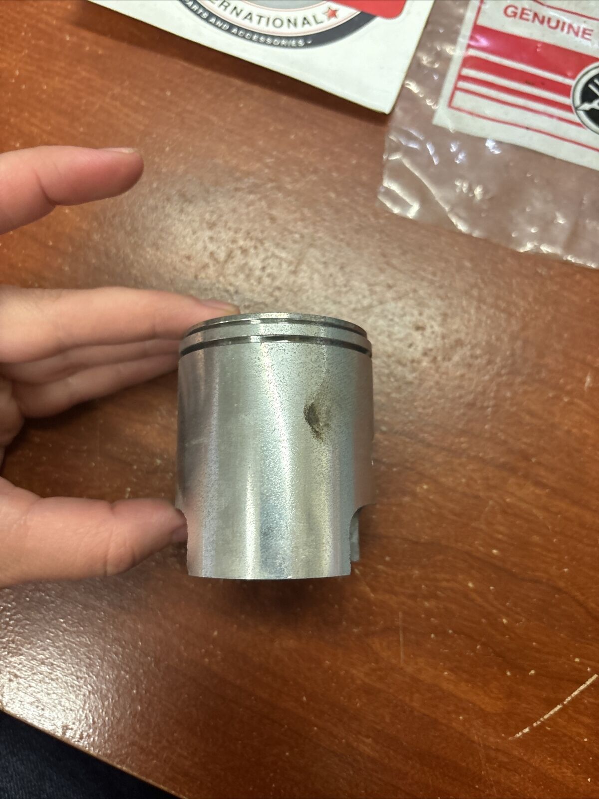 NOS Yamaha 1974 - 1976 RD200 PISTON STD 0.96 397-11631-00-96 Y175
