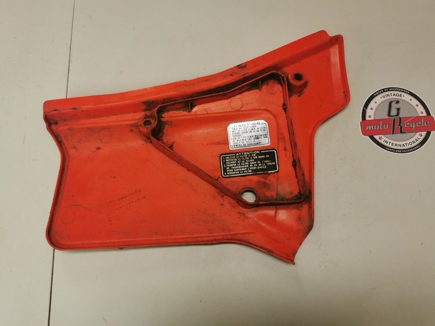 Honda XR200R 1984 Left side airbox cover panel number plate 1985 XR250R G