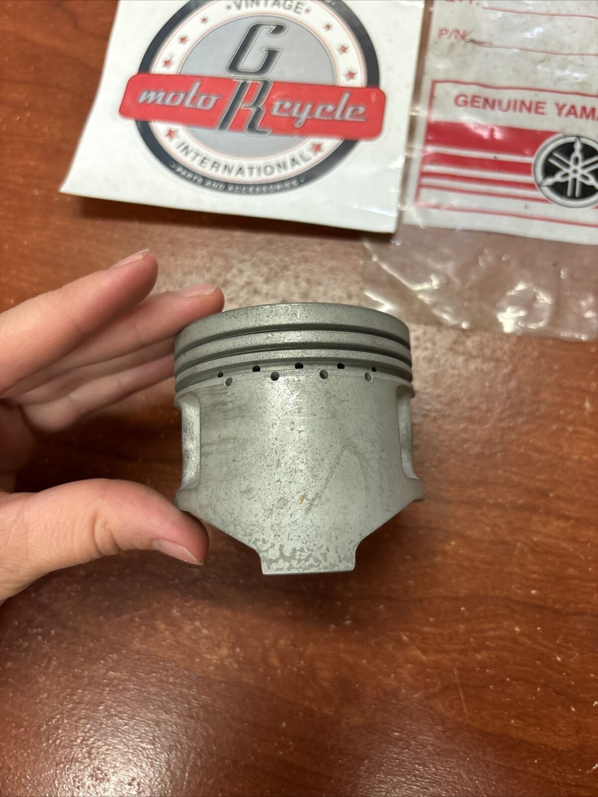NOS Yamaha 1976 1977 XS360 PISTON O/S 0.25 1L9-11635-00-00 Y176