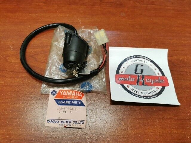 NOS Yamaha 1974 DT250 DT360 MAIN IGNITION SWITCH 438-82508-20-00 Y109