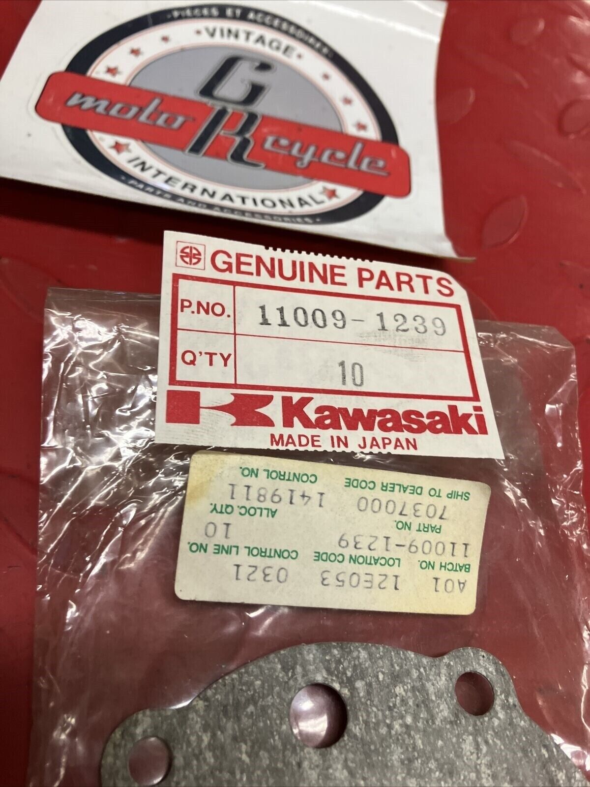 NOS KAWASAKI KZ305 BREATHER BODY GASKET 11009-1239 K21