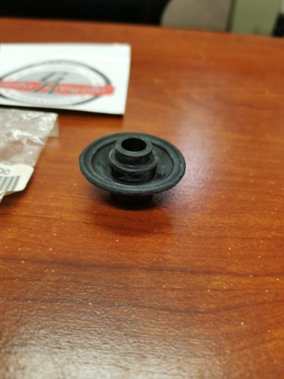 NEW NOS Yamaha VK540 BR250 ET410 CS340 SPARK PLUG CAP SEAL 8G5-82372-00-00 Y99