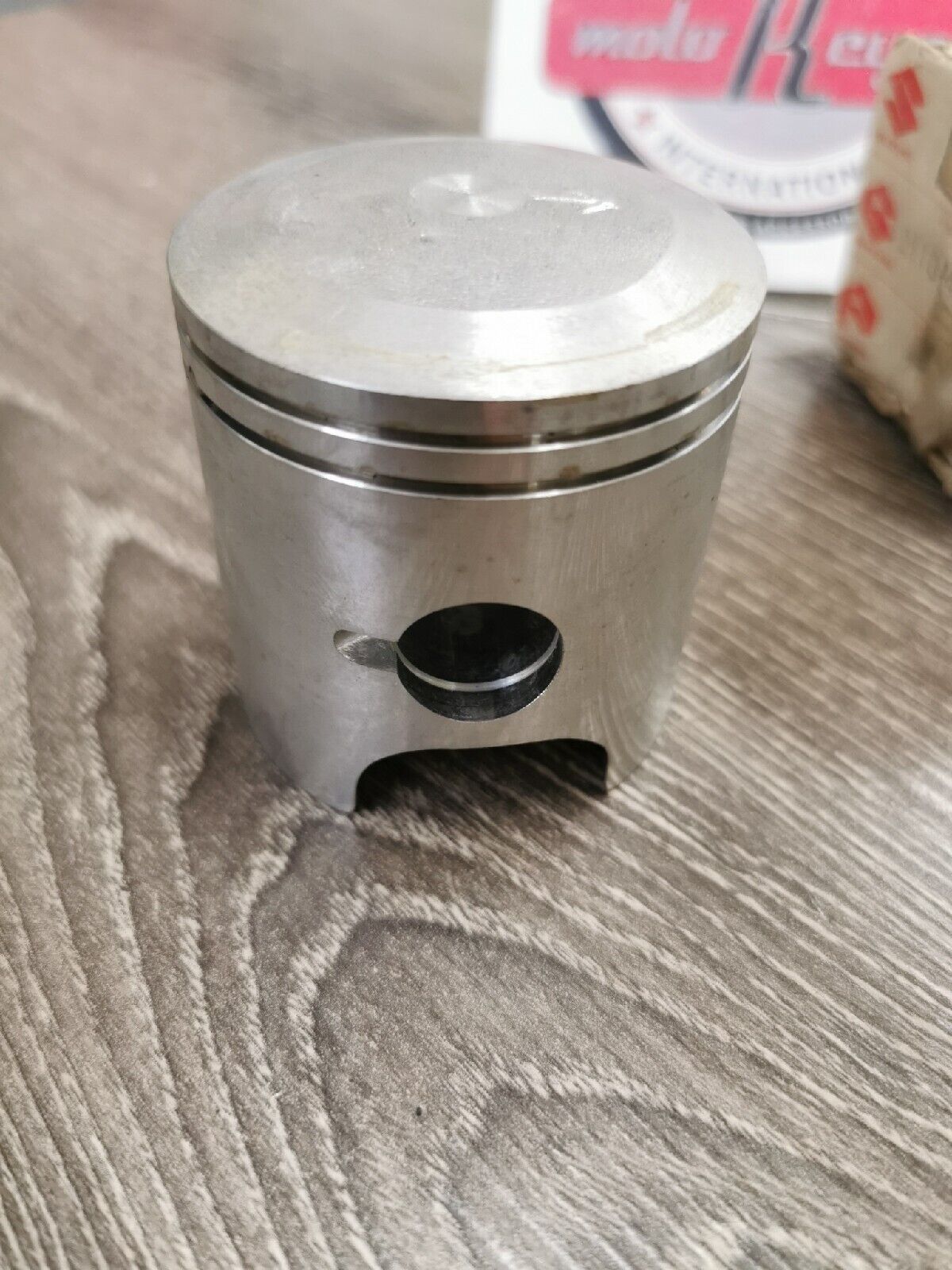 NOS SUZUKI RM125 1976 - 1978 PISTON STD 12110-41300 S11