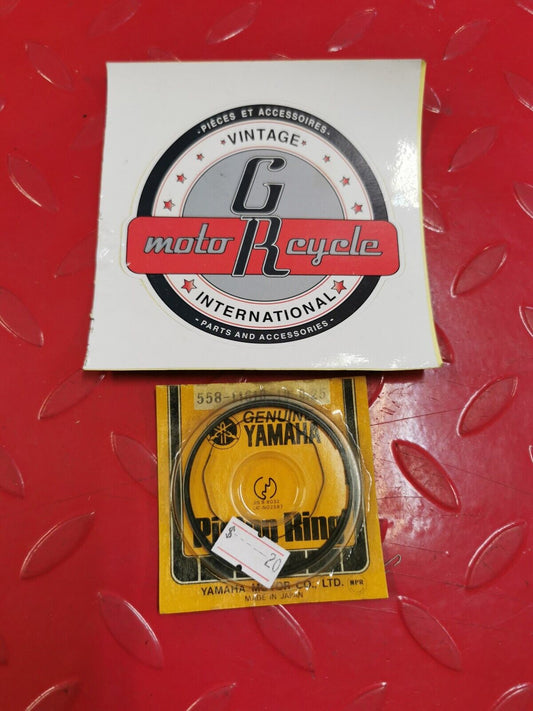 NOS YAMAHA DT100 MX100 1976 - 1981 PISTON RING SET 1ST 558-11610-10-00 Y32