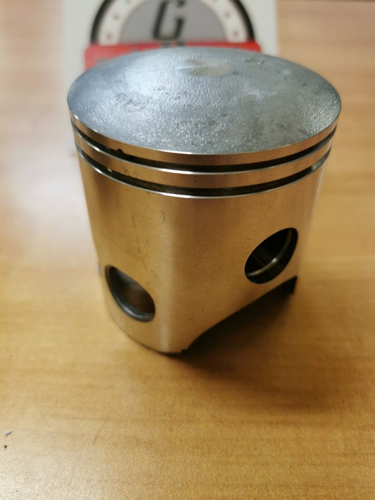 NOS YAMAHA DT250 1977 1978 PISTON 2ND O/S 1M1-11636-01 Y45