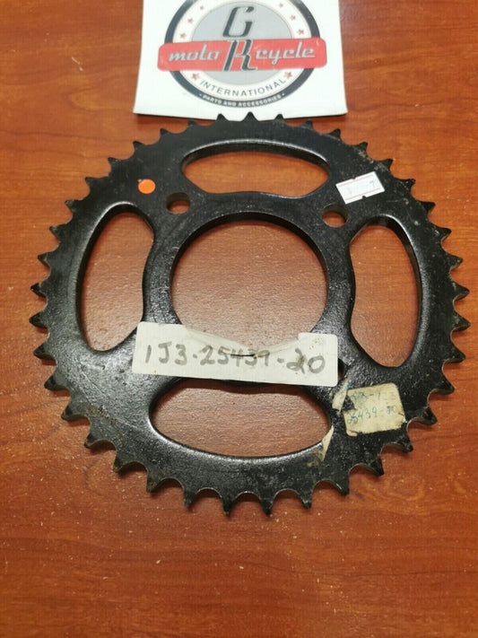 NOS Yamaha 1978 1979 XS400 REAR DRIVE SPROCKET 39T 1J3-25439-20-00 Y89