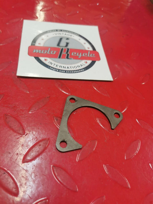Yamaha YZ490 1983 bearing cover holder retainer plate