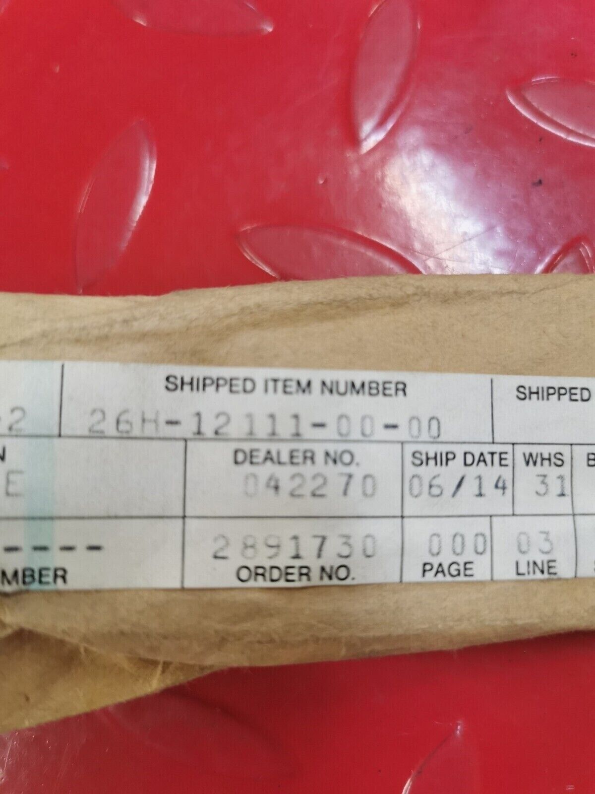 NOS YAMAHA INTAKE VALVE 26H-12111-00-00 SUPERCEDED 26H-12111-11-00 Y26