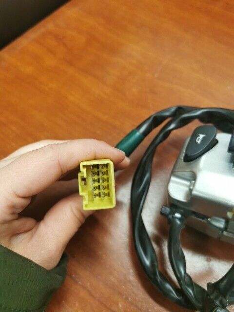 Suzuki BOULEVARD 2005 - 2009 VL1500 VL1500T HANDLE SWITCH 37400-10FB0 S33
