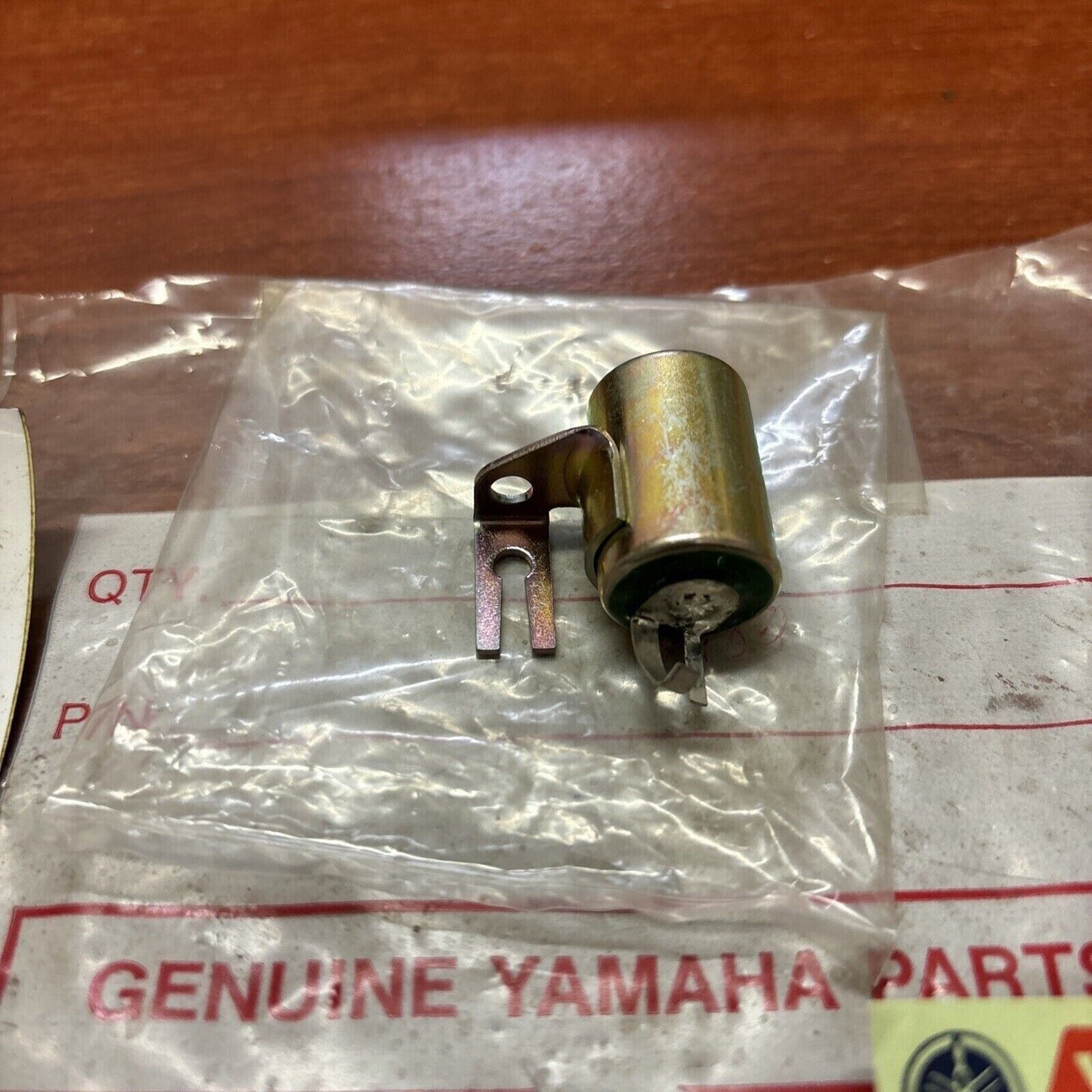NEW NOS Yamaha 1974 1977 1978 DT250 CONDENSER 654-81325-20-00 Y173