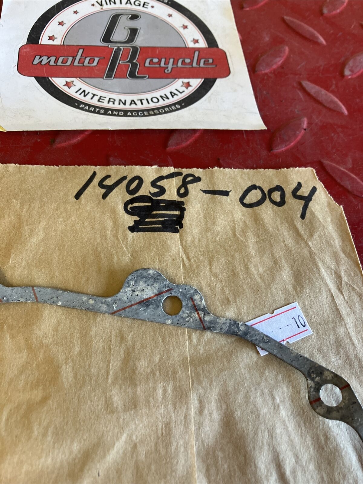 NOS Kawasaki Z1 KZ1000 TRANSMISSION COVER GASKET K10