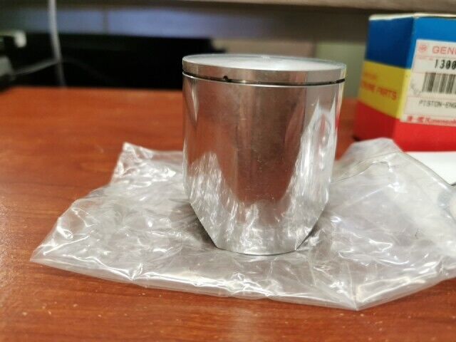 NOS Kawasaki 1995 KX125 PISTON-ENGINE 13001-1429 K37