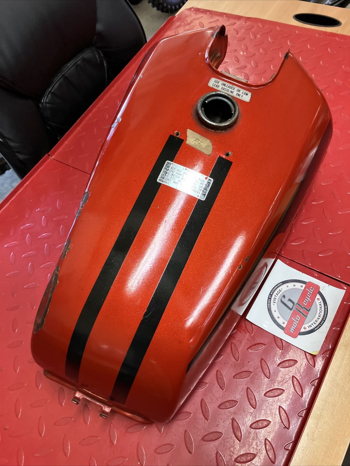 Suzuki RE5 Fuel tank gas petrol reservoir NO PETCOCK