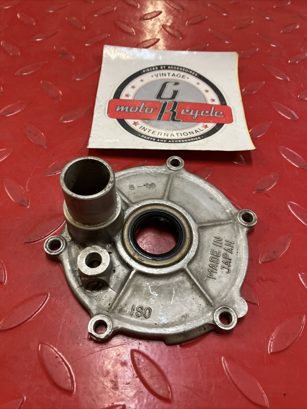 Kawasaki G4TR 1972 rotary valve disk cover