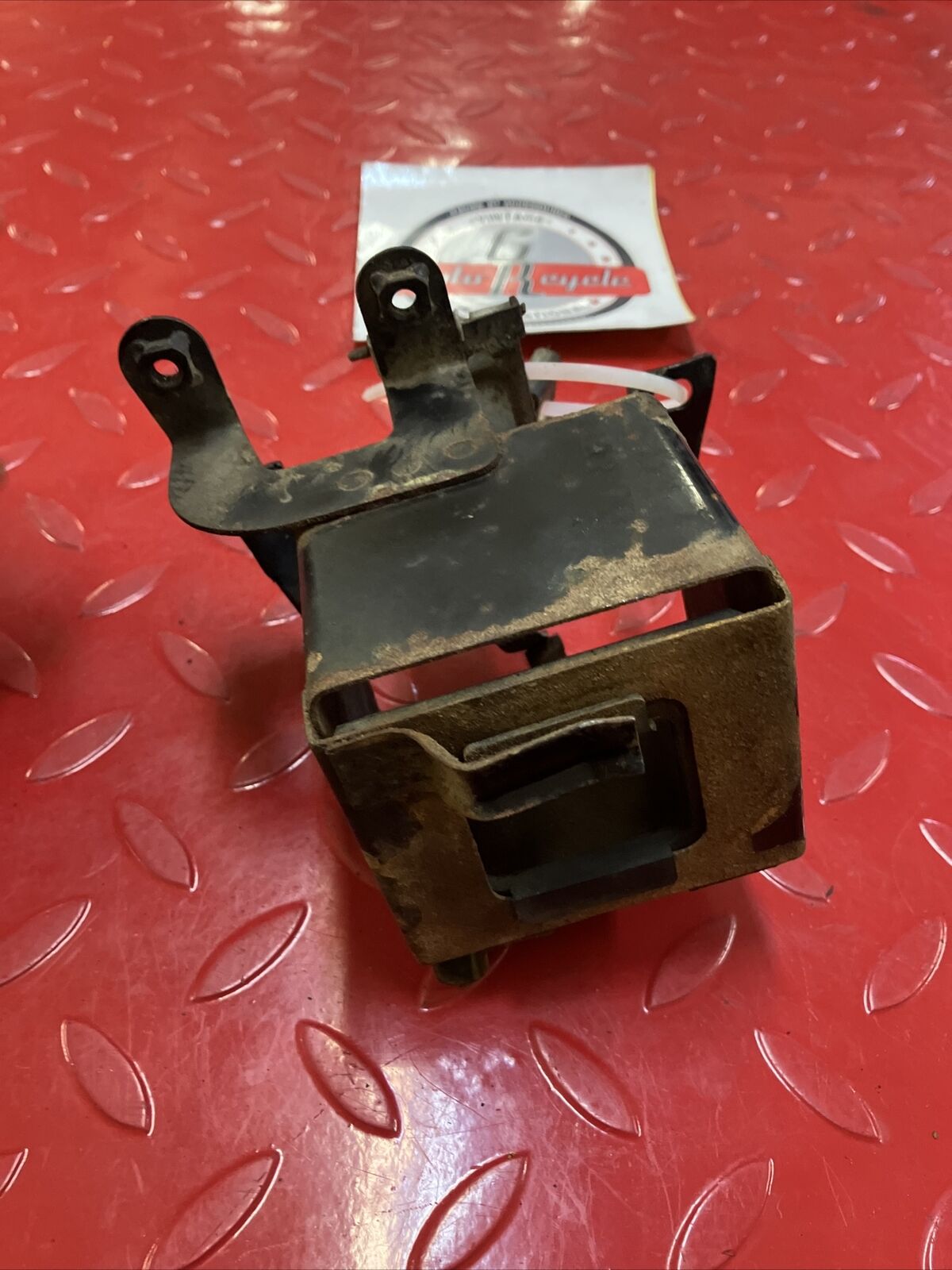 Kawasaki G5 1972 battery case box