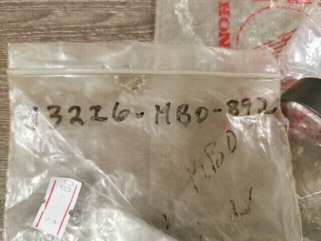 NOS HONDA VF700C VF700S 1982 - 1986 BEARING CONNECTING ROD C 13226-MB0-892 H77