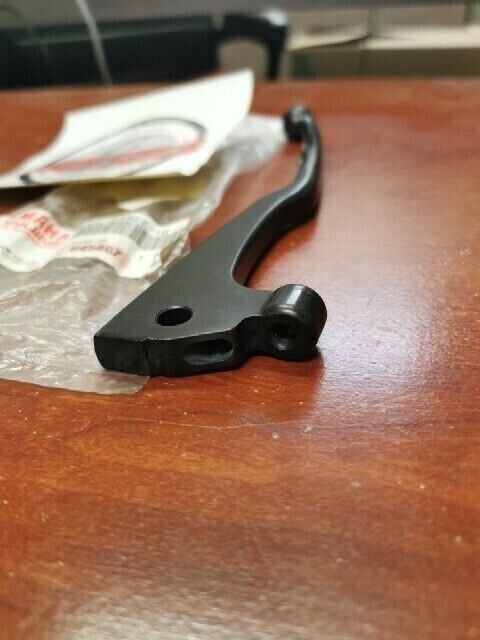 NOS Yamaha XVZ12 XVZ13 LEVER 2 26H-83922-10-00 SUB 26H-83922-01-00 Y103