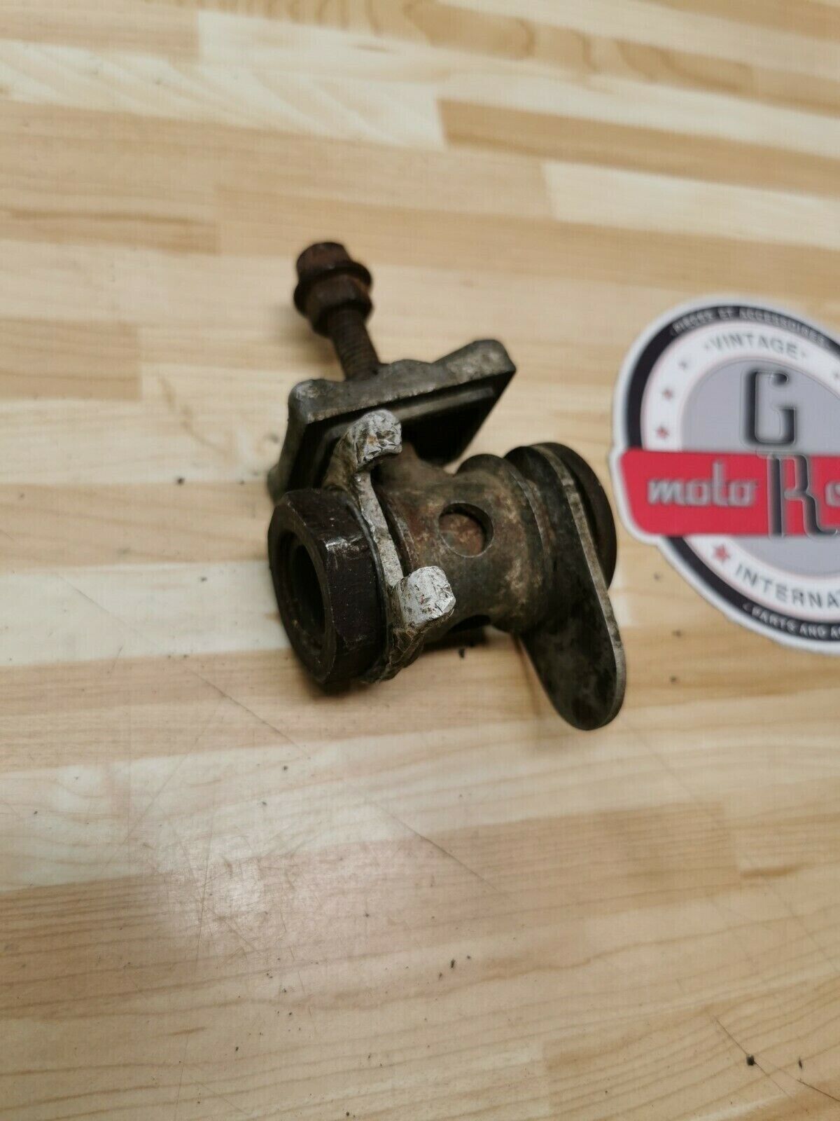 Suzuki RM125 1982 chain adjuster plate 61410-14121 RM250 1983